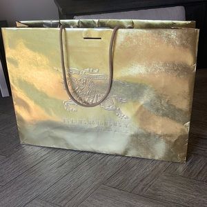 Burberry shopping bag